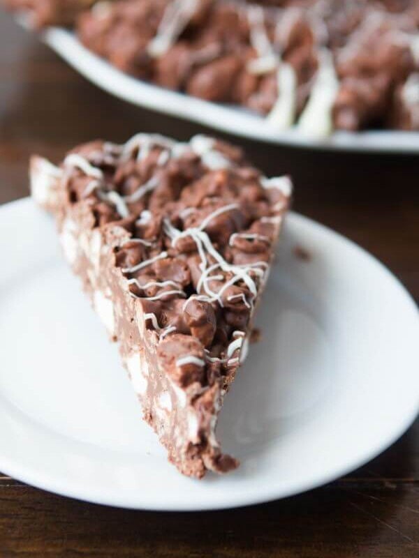 Rocky Road Chocolate Pizza, it's easy and comes together in less than 10 minutes! ohsweetbasil.com