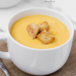 butternut squash soup with crunchy cinnamon sugar croutons ohsweetbasil.com