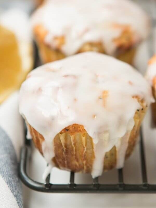 Best lemon poppy seed muffins ohsweetbasil.com