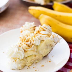 salted caramel banana pie for the win!! ohsweetbasil.com