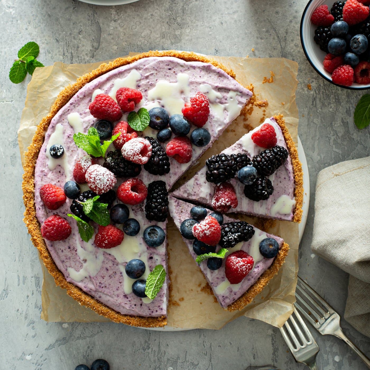 Berry White Chocolate Pie