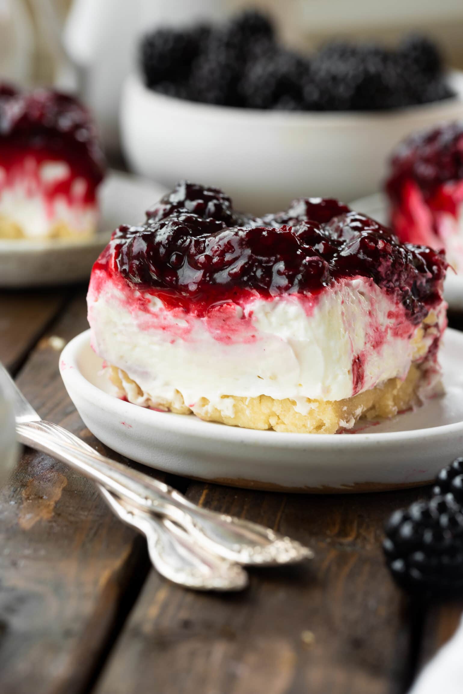 berries-and-cream-cheesecake-bars-studio-food