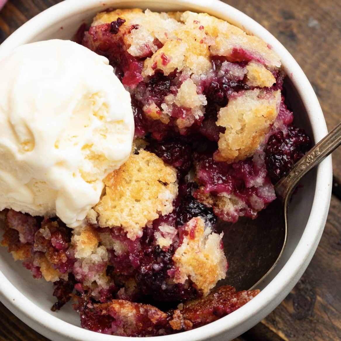Old Fashioned Blackberry Cobbler
