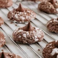 a cooling rack with olive oil chocolate sin cookies