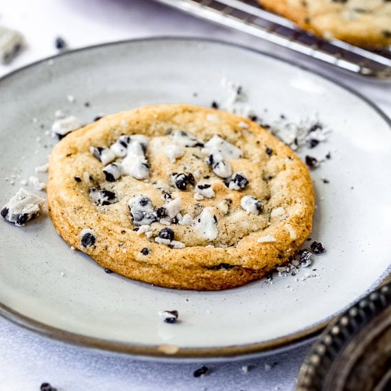 Cookies and Cream Cookies