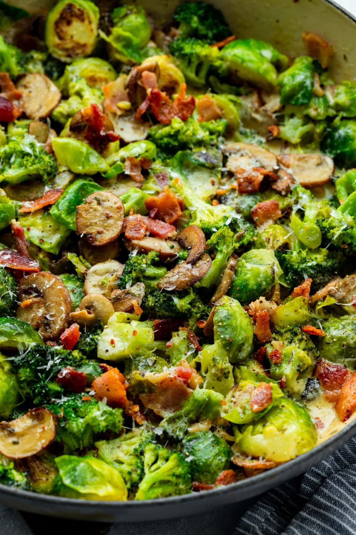 Creamy Garlic Parmesan Brussel Sprouts and Broccoli – Oh Sweet Basil