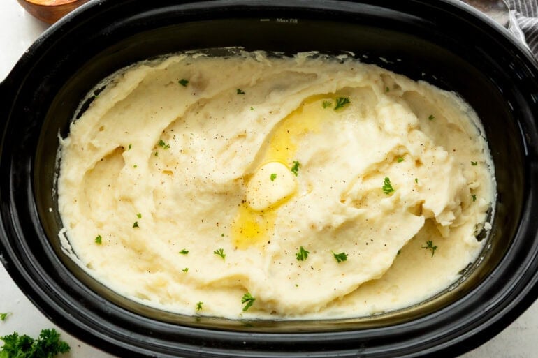 Creamy mashed potatoes made with Russet potatoes, butter and cream cheese