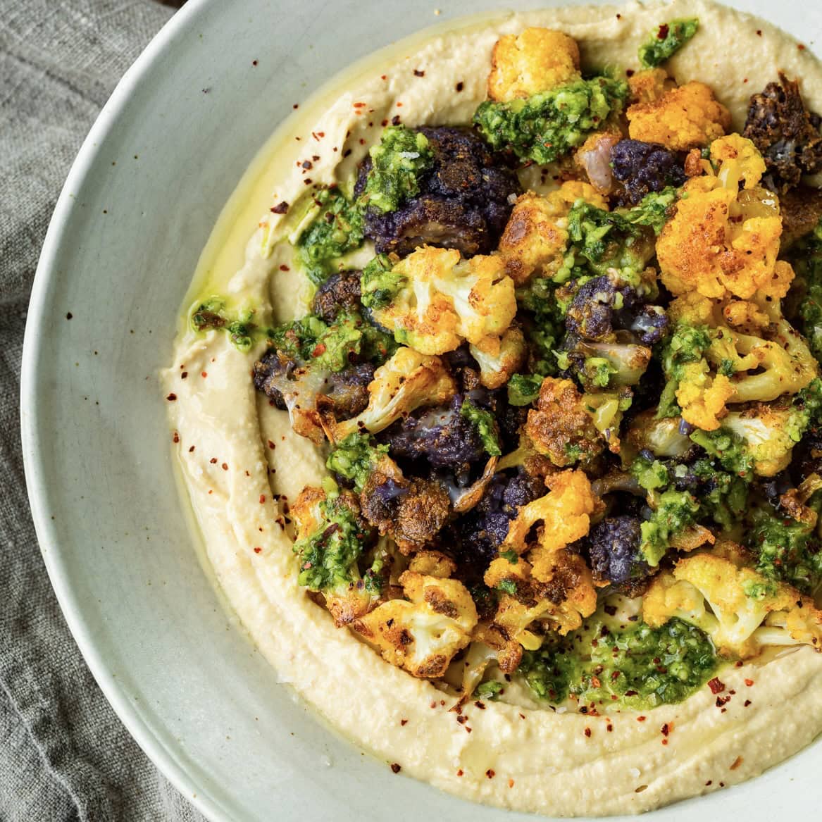 Crunchy Roasted Cauliflower and Hummus