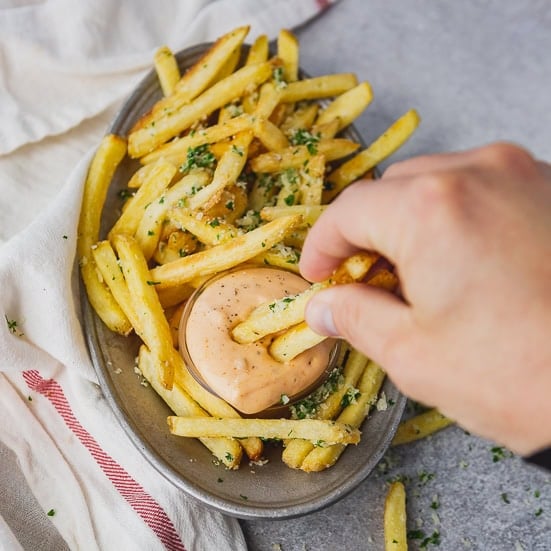 Disneyland's Pomme Frites Copycat Recipe w/Dipping Sauce Cajun Remoulade