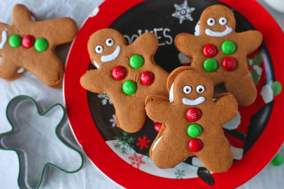 Gingerbread Men Sandwich Cookies - Oh Sweet Basil
