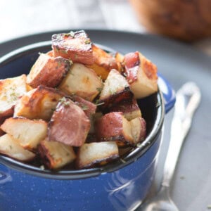 These honey roasted red potatoes are simple to die for! A simple note of sweetness with these tender red potatoes make for a delicious dish! ohsweetbasil.com
