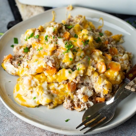Low Carb Cheesy Ground Beef and Cauliflower Rice Casserole