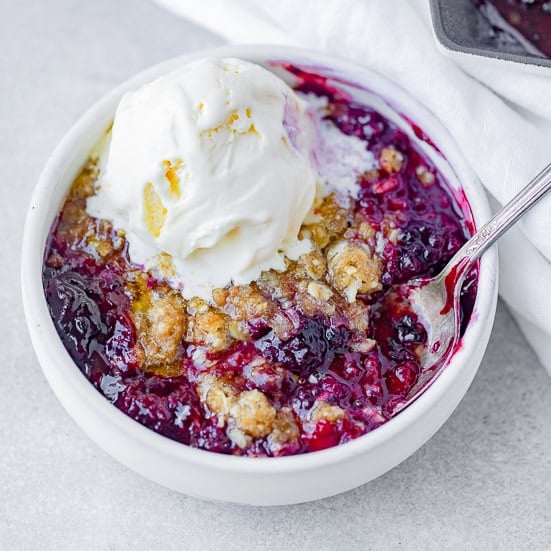 Marionberry Crisp a la Mode