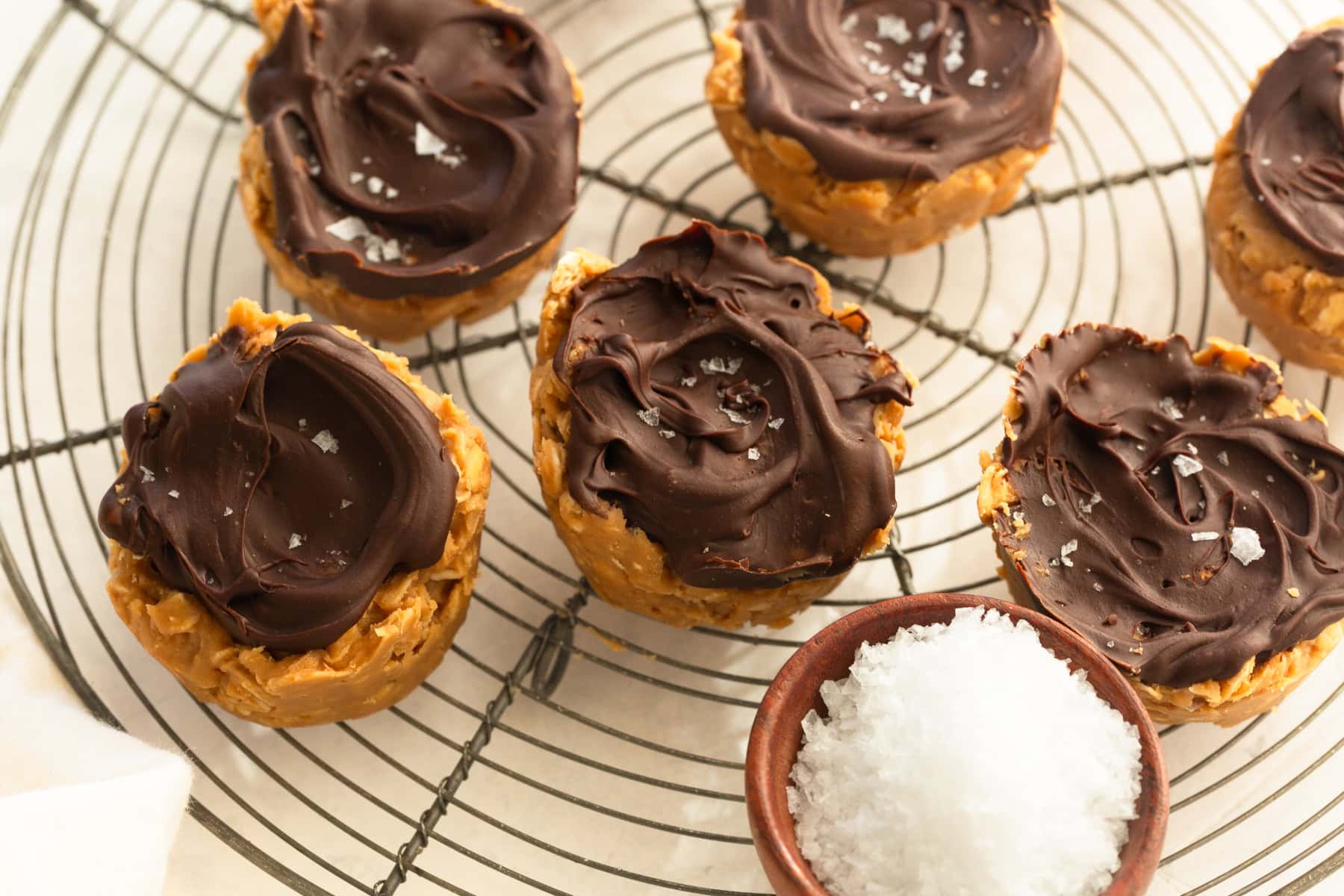 Chocolate Peanut Butter Oat Cups