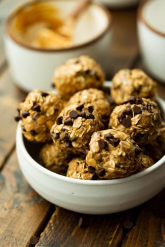 a photo of a bowl of peanut butter chocolate chip oatmeal bites